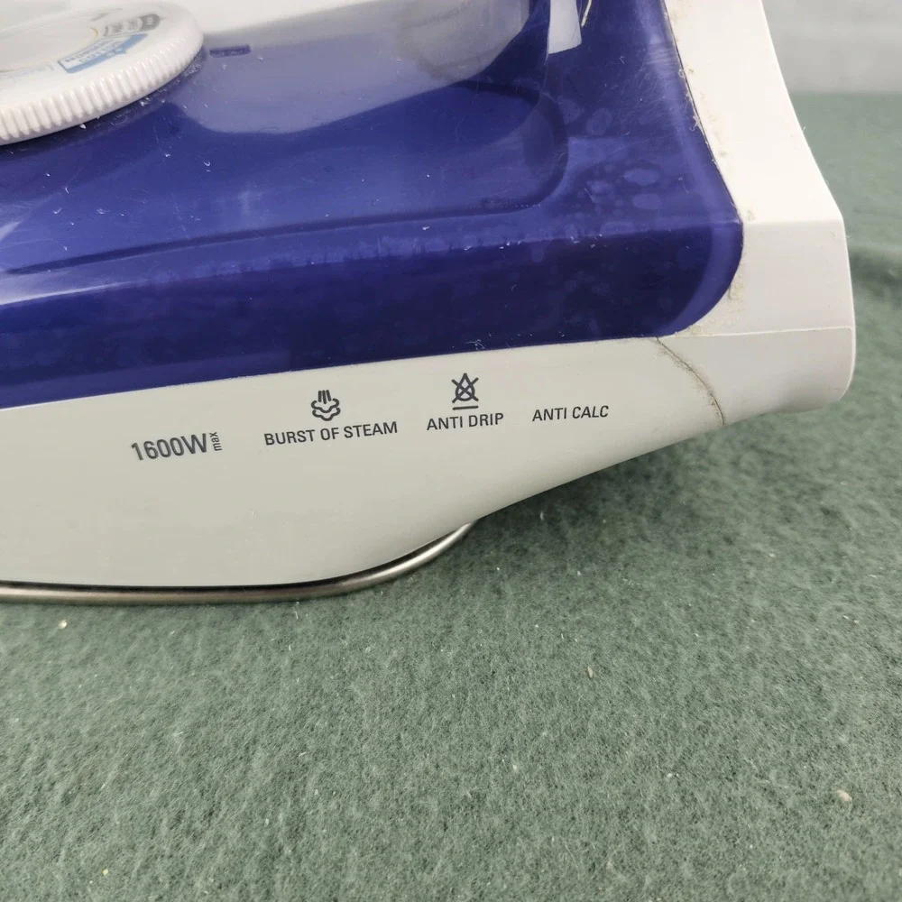 Rowenta DW2170 Accessteam 1600-Watt‎ Steam Iron Stainless Steel Clean Soleplate